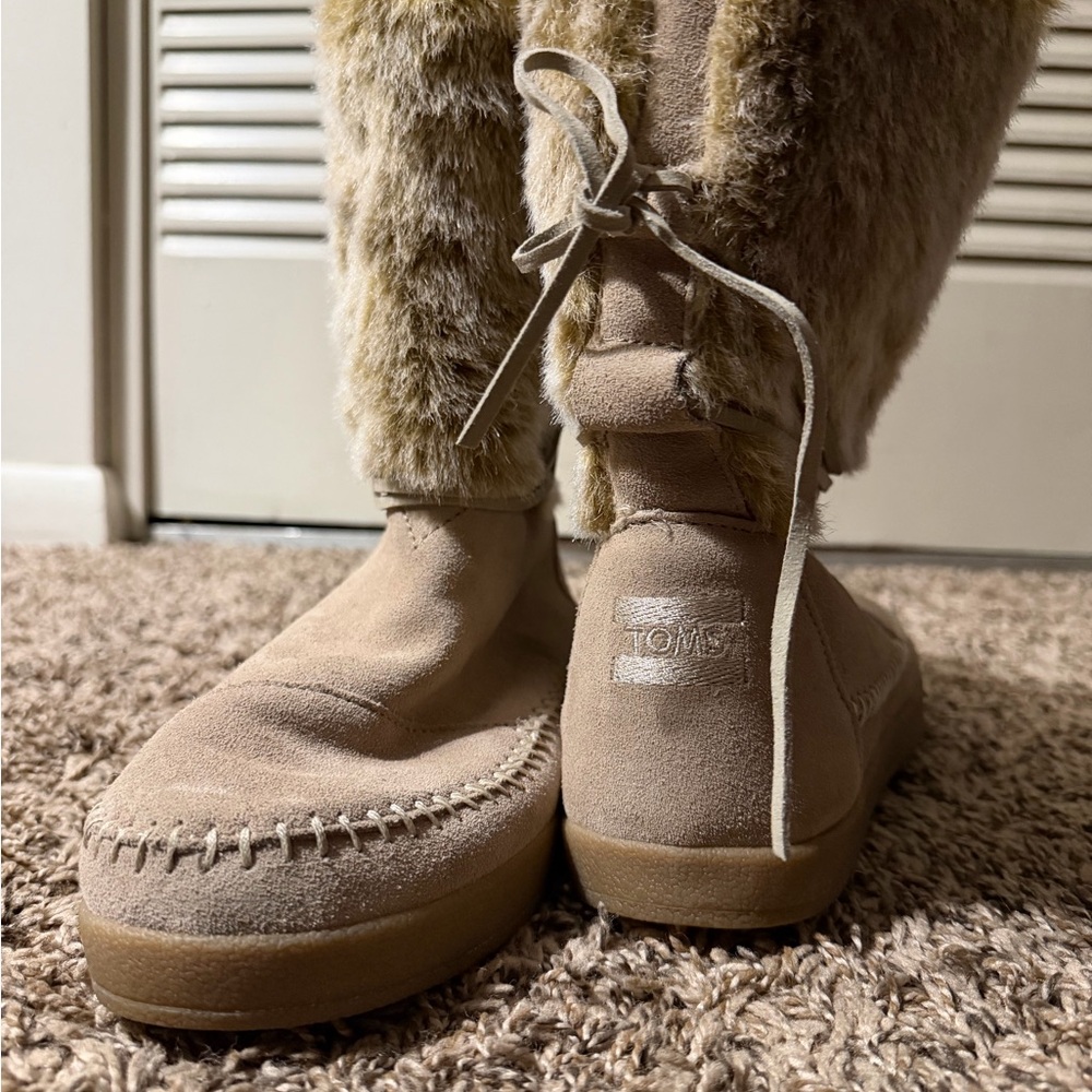 TOMS Women's Beige Moccasin Boots